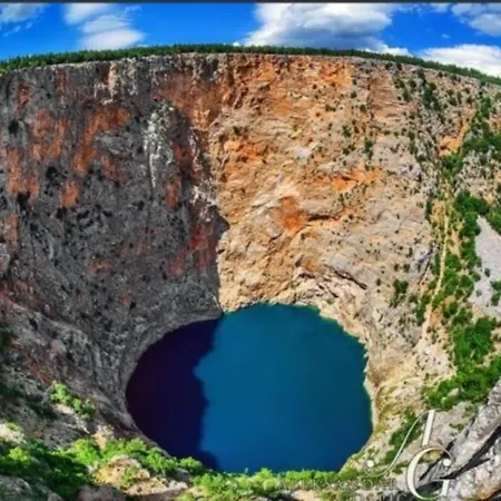 Hill, Cista Velika, Imotski *