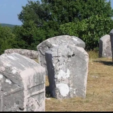 Hill, Cista Velika, Imotski Omis